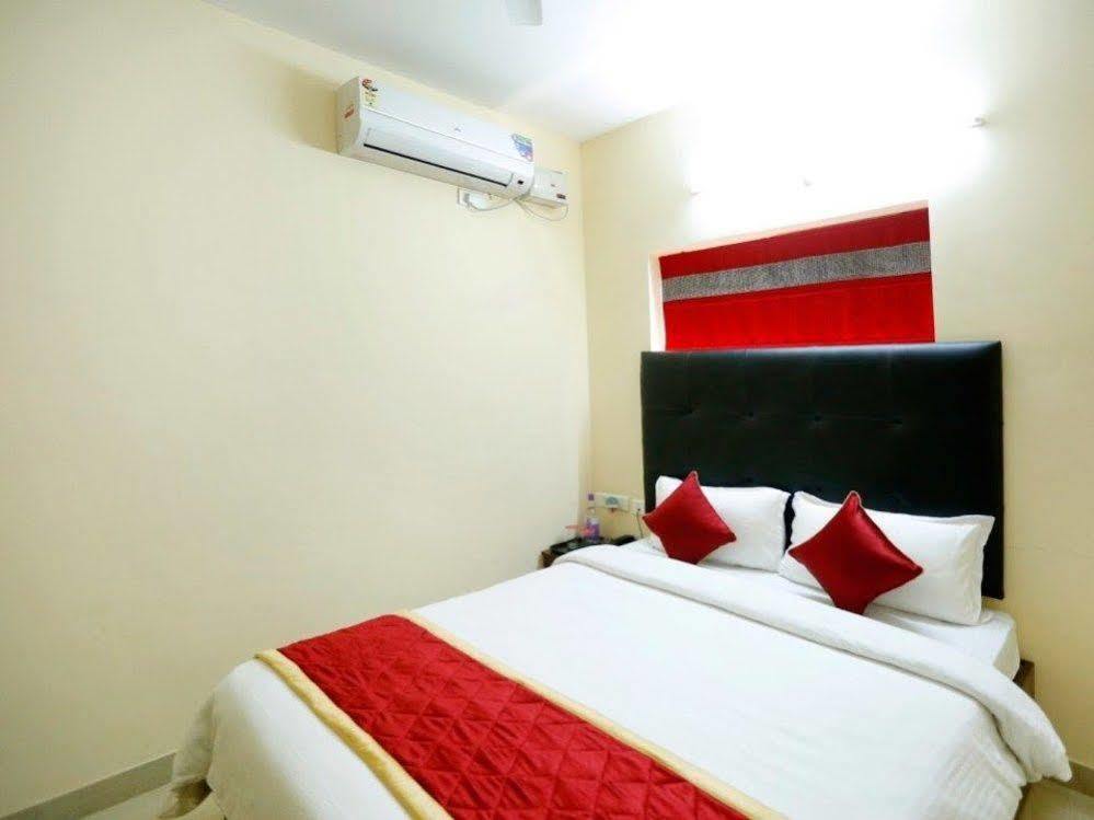 Namo Suites Hyderabad Eksteriør bilde